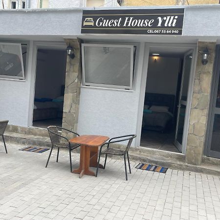 Ylli Guesthouse เปอร์เมต ภายนอก รูปภาพ