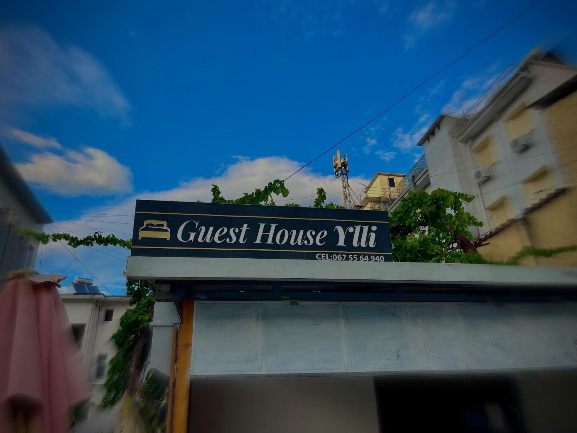 Ylli Guesthouse เปอร์เมต ภายนอก รูปภาพ